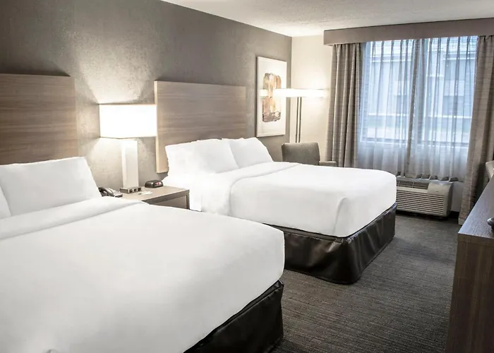 By Ihg 3* Fargo
