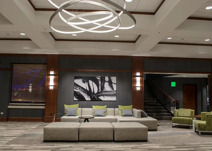 Hotel By Ihg Fargo