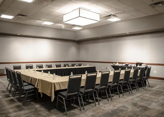 By Ihg Hotel Fargo