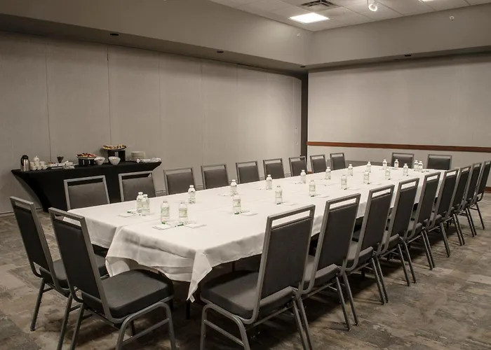 By Ihg Hotel Fargo