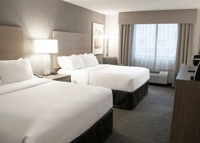 Hotel By Ihg Fargo