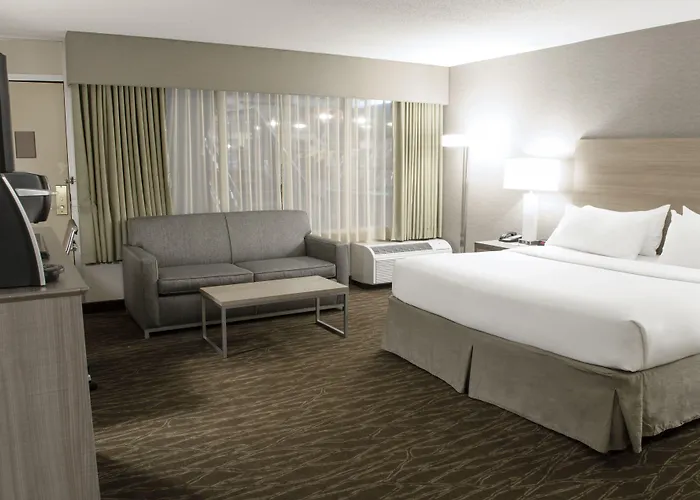 Hotel By Ihg