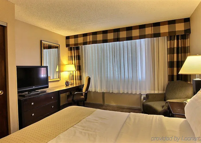 Hotel By Ihg 3*