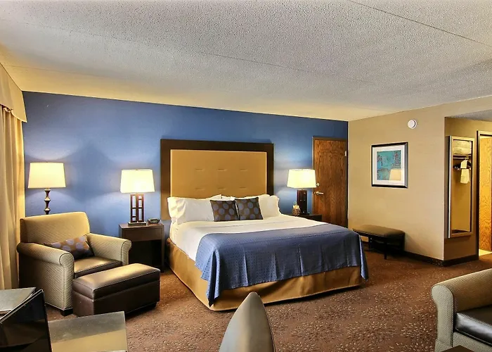 By Ihg Hotel Fargo